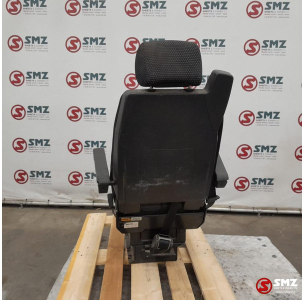 Mercedes-Benz Occ bijrijdersstoel Mercedes - Кабіна й інтер'єр в категорії Вантажівки: фото 2 Mercedes-Benz Occ bijrijdersstoel Mercedes - Кабіна й інтер'єр в категорії Вантажівки: фото 2