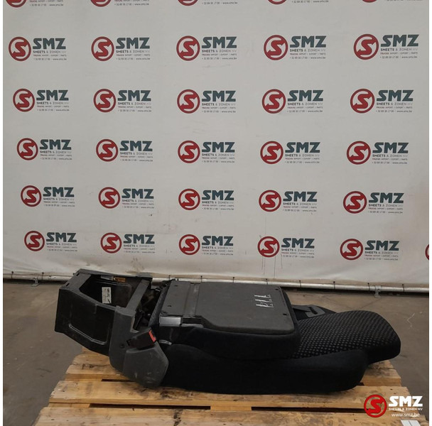 Mercedes-Benz Occ bijrijdersstoel rechts Mercedes - Кабіна й інтер'єр в категорії Вантажівки: фото 2 Mercedes-Benz Occ bijrijdersstoel rechts Mercedes - Кабіна й інтер'єр в категорії Вантажівки: фото 2