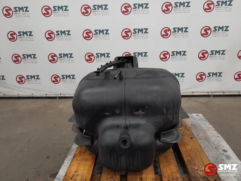Mercedes-Benz Occ brandstoftank 125L Mercedes - Паливний бак в категорії Вантажівки: фото 2 Mercedes-Benz Occ brandstoftank 125L Mercedes - Паливний бак в категорії Вантажівки: фото 2