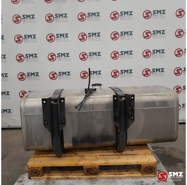 Mercedes-Benz Occ brandstoftank 500L + brandstofniveausensor + s - Паливний бак в категорії Вантажівки: фото 2 Mercedes-Benz Occ brandstoftank 500L + brandstofniveausensor + s - Паливний бак в категорії Вантажівки: фото 2