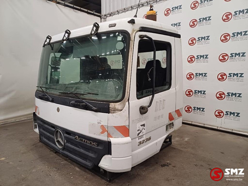 Mercedes-Benz Occ cabine compleet Mercedes Actros MP2 - Кабіна й інтер'єр в категорії Вантажівки: фото 3 Mercedes-Benz Occ cabine compleet Mercedes Actros MP2 - Кабіна й інтер'єр в категорії Вантажівки: фото 3