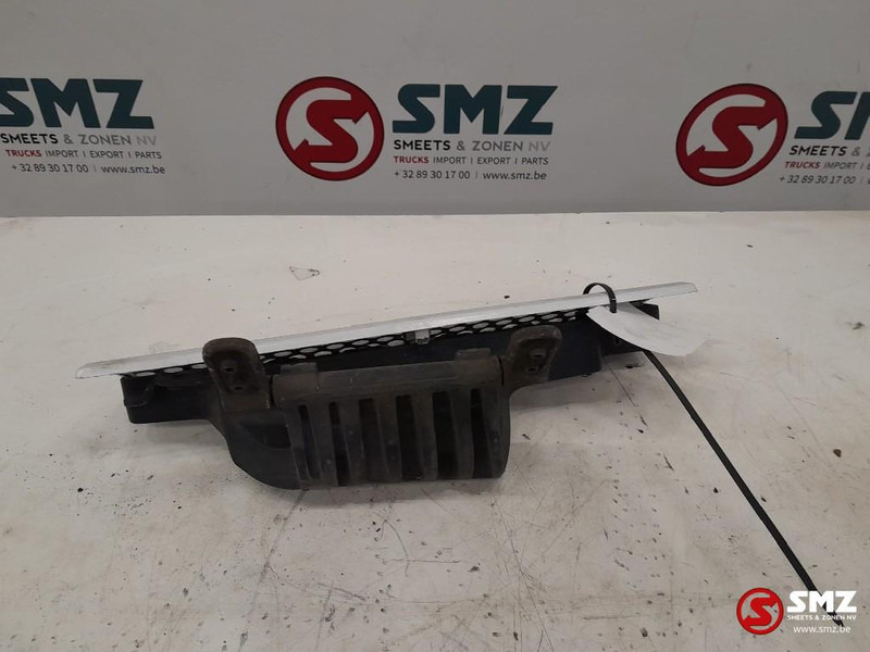 Mercedes-Benz Occ grille linksonder Mercedes - Решітка радіатора в категорії Вантажівки: фото 2 Mercedes-Benz Occ grille linksonder Mercedes - Решітка радіатора в категорії Вантажівки: фото 2