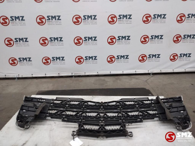Mercedes-Benz Occ radiatorgrille Mercedes - Решітка радіатора в категорії Вантажівки: фото 2 Mercedes-Benz Occ radiatorgrille Mercedes - Решітка радіатора в категорії Вантажівки: фото 2