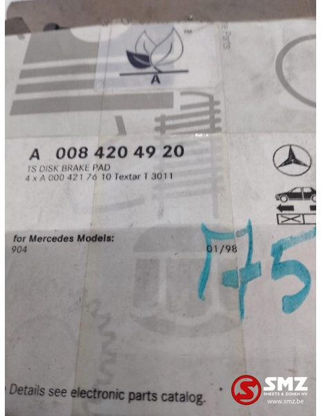 Mercedes-Benz Set remblokken mercedes sprinter w901-w905 a008420 - Колодки гальмівні дискові в категорії Вантажівки: фото 2 Mercedes-Benz Set remblokken mercedes sprinter w901-w905 a008420 - Колодки гальмівні дискові в категорії Вантажівки: фото 2