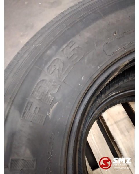 Pirelli Occ vrachtwagenband Pirelli FR25 315/80R22.5 - Шина в категорії Вантажівки: фото 4 Pirelli Occ vrachtwagenband Pirelli FR25 315/80R22.5 - Шина в категорії Вантажівки: фото 4
