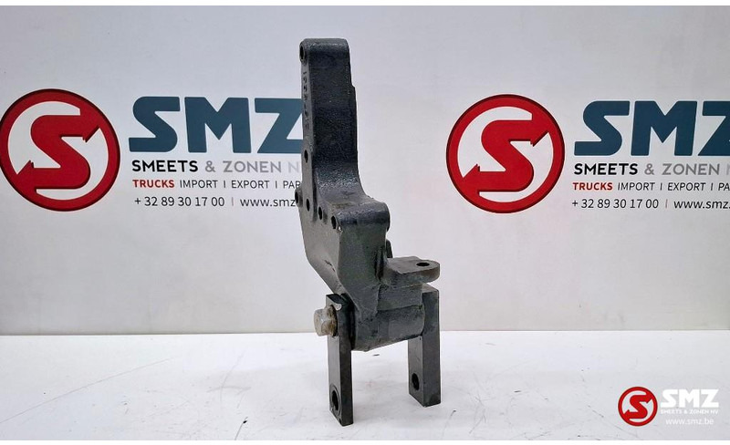 Renault Occ bladveerbeugel vooras rechts Renault - Рама/ Шасі в категорії Вантажівки: фото 3 Renault Occ bladveerbeugel vooras rechts Renault - Рама/ Шасі в категорії Вантажівки: фото 3