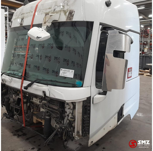 Renault Occ cabine RHD Renault T - Кабіна й інтер'єр в категорії Вантажівки: фото 1 Renault Occ cabine RHD Renault T - Кабіна й інтер'єр в категорії Вантажівки: фото 1