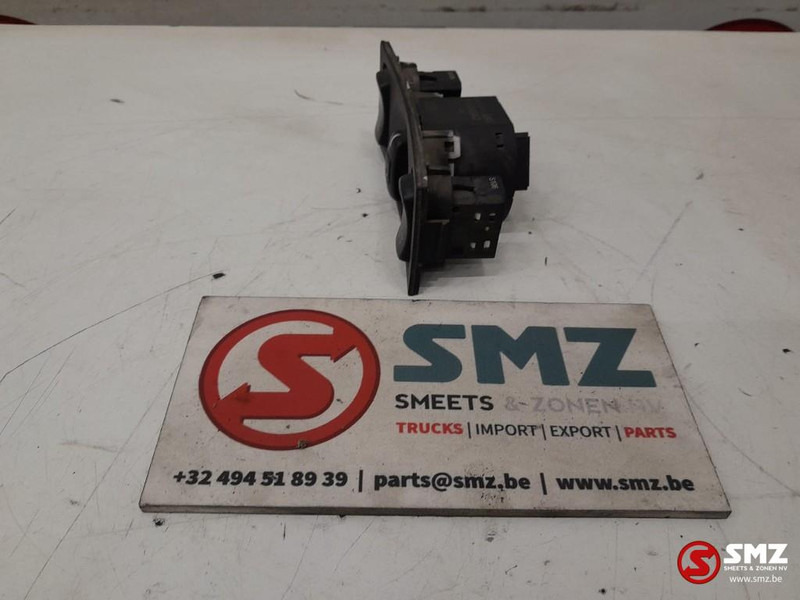 Scania Occ differentiëelblokkeringsschakelaar Scania - Електрична система в категорії Вантажівки: фото 3 Scania Occ differentiëelblokkeringsschakelaar Scania - Електрична система в категорії Вантажівки: фото 3