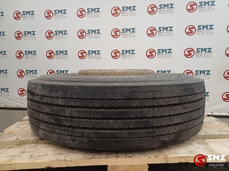 Uniroyal Occ vrachtwagenband Uniroyal 275/70R22.5 148/145L - Шина в категорії Вантажівки: фото 1 Uniroyal Occ vrachtwagenband Uniroyal 275/70R22.5 148/145L - Шина в категорії Вантажівки: фото 1