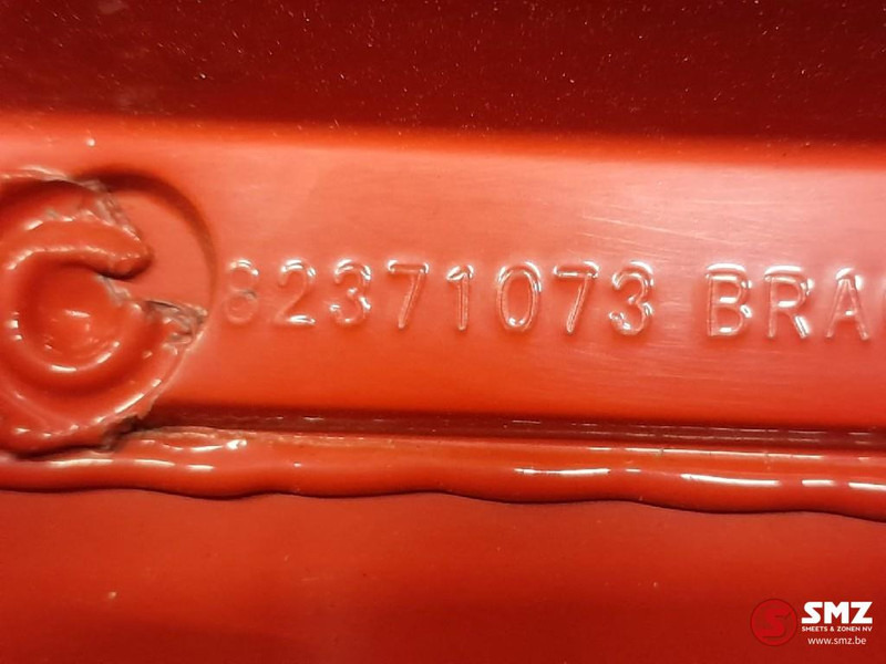 Volvo Occ cabinespoiler links Volvo - Аеродинаміка/ Спойлери в категорії Вантажівки: фото 5 Volvo Occ cabinespoiler links Volvo - Аеродинаміка/ Спойлери в категорії Вантажівки: фото 5
