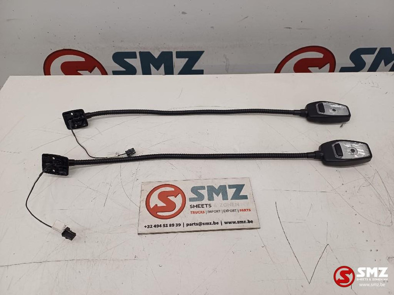 Volvo Occ set van 2 leeslampen Volvo - Кабіна й інтер'єр в категорії Вантажівки: фото 1 Volvo Occ set van 2 leeslampen Volvo - Кабіна й інтер'єр в категорії Вантажівки: фото 1