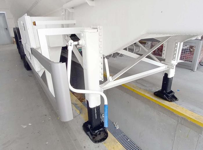 Aurepa Gas tank cryogenic semi-trailer used for oxygen, nitrogen, argon - Напівпричіп цистерна: фото 4 Aurepa Gas tank cryogenic semi-trailer used for oxygen, nitrogen, argon - Напівпричіп цистерна: фото 4