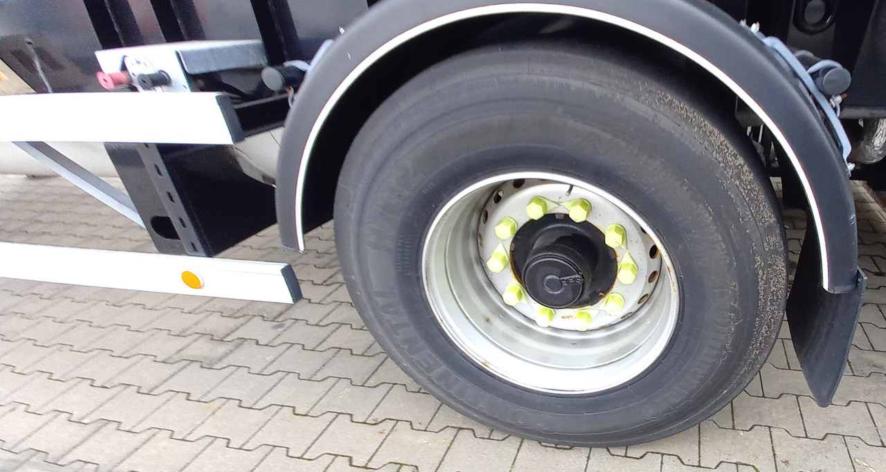 Schwingenschlögel Gas tank semi-trailer used for LNG/CNG mobile filling station Methan Gas Cryogenic - Напівпричіп цистерна: фото 5 Schwingenschlögel Gas tank semi-trailer used for LNG/CNG mobile filling station Methan Gas Cryogenic - Напівпричіп цистерна: фото 5