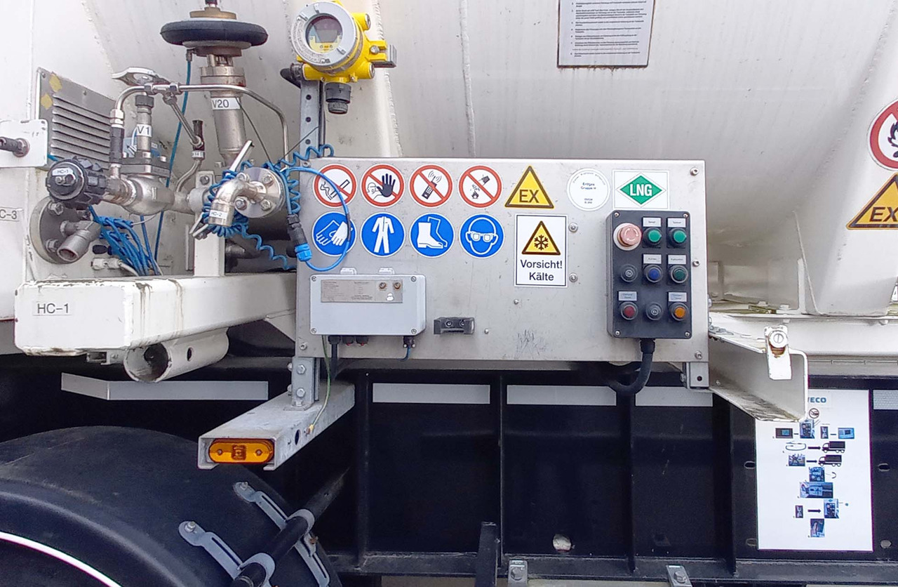 Напівпричіп цистерна Schwingenschlögel Gas tank semi-trailer used for LNG/CNG mobile filling station Methan Gas Cryogenic: фото 6