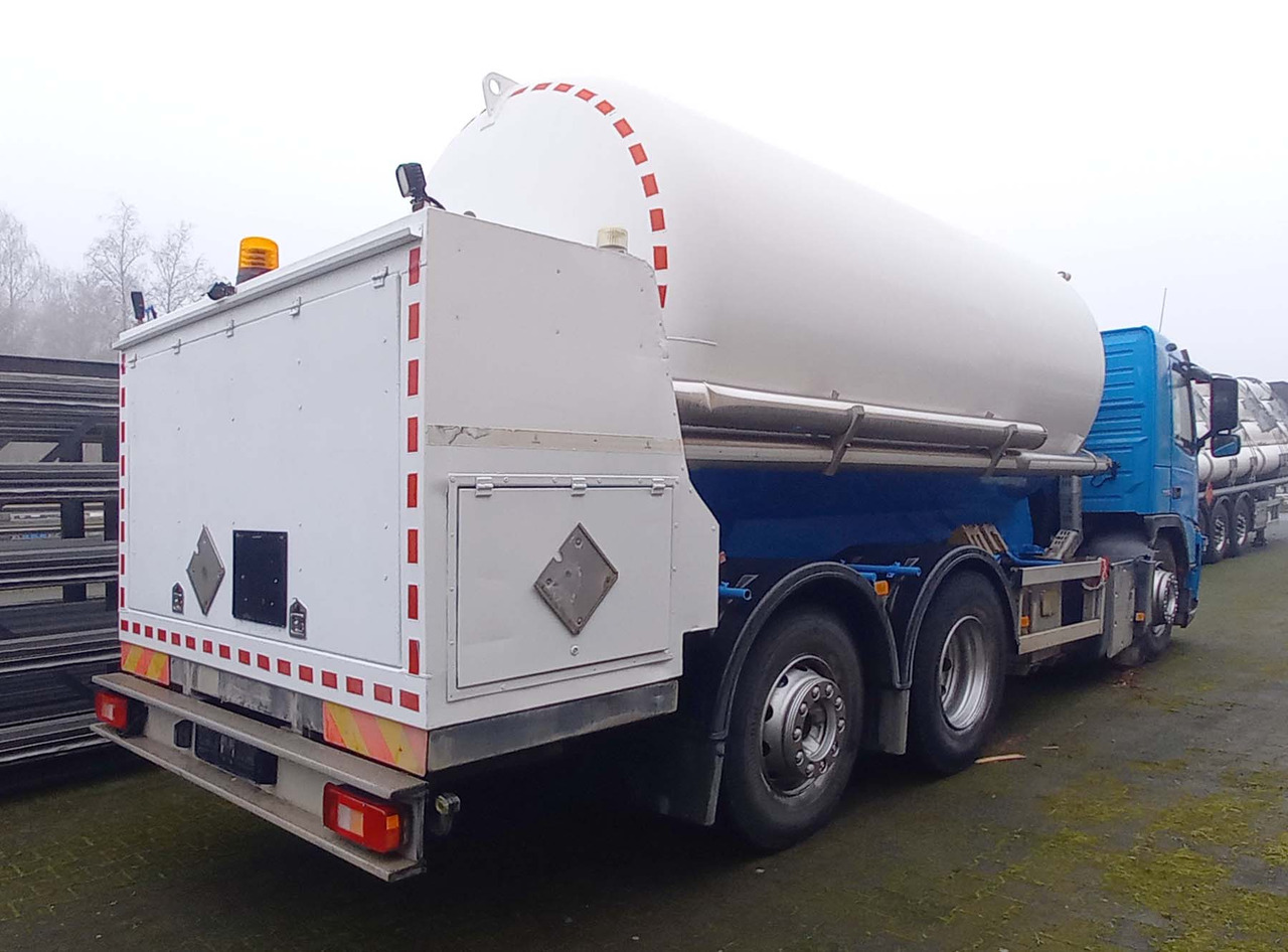 VOLVO Gas, oxygen, argon, nitrogen, cryogenic tank truck - Вантажівка цистерна: фото 4 VOLVO Gas, oxygen, argon, nitrogen, cryogenic tank truck - Вантажівка цистерна: фото 4
