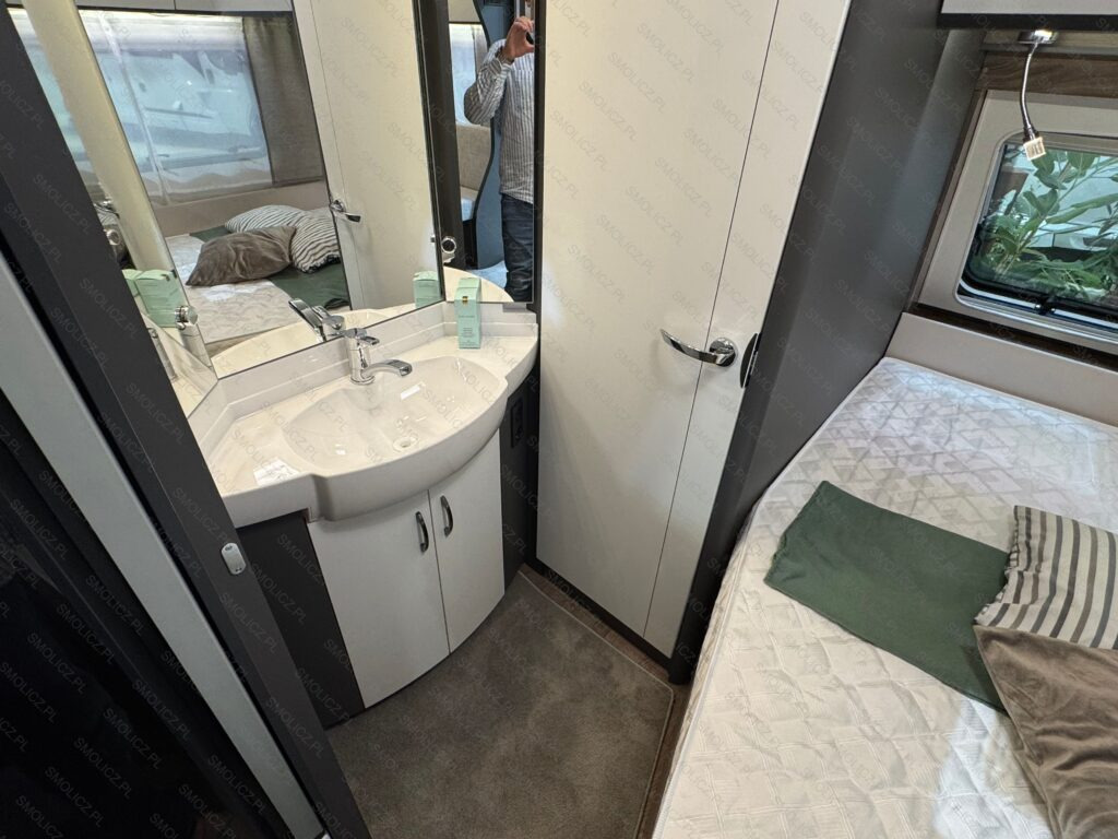 EXCELLENT EDITION 460 UFe - Причіп дача: фото 4 EXCELLENT EDITION 460 UFe - Причіп дача: фото 4