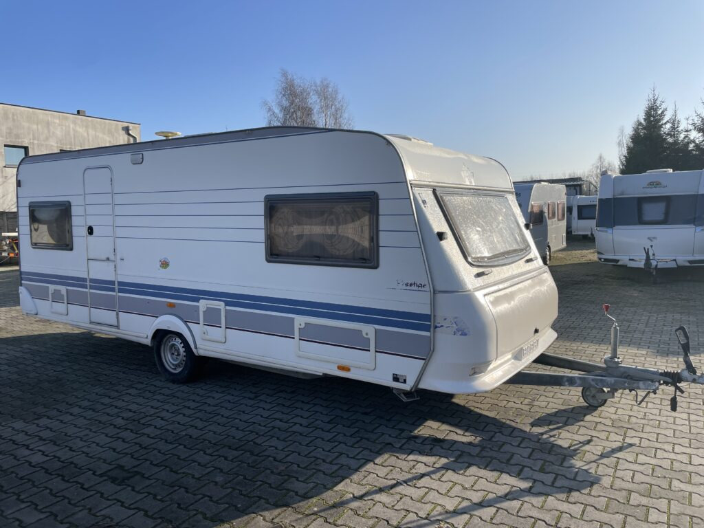 Hobby 560 UL Prestige 1998 - Причіп дача: фото 3 Hobby 560 UL Prestige 1998 - Причіп дача: фото 3
