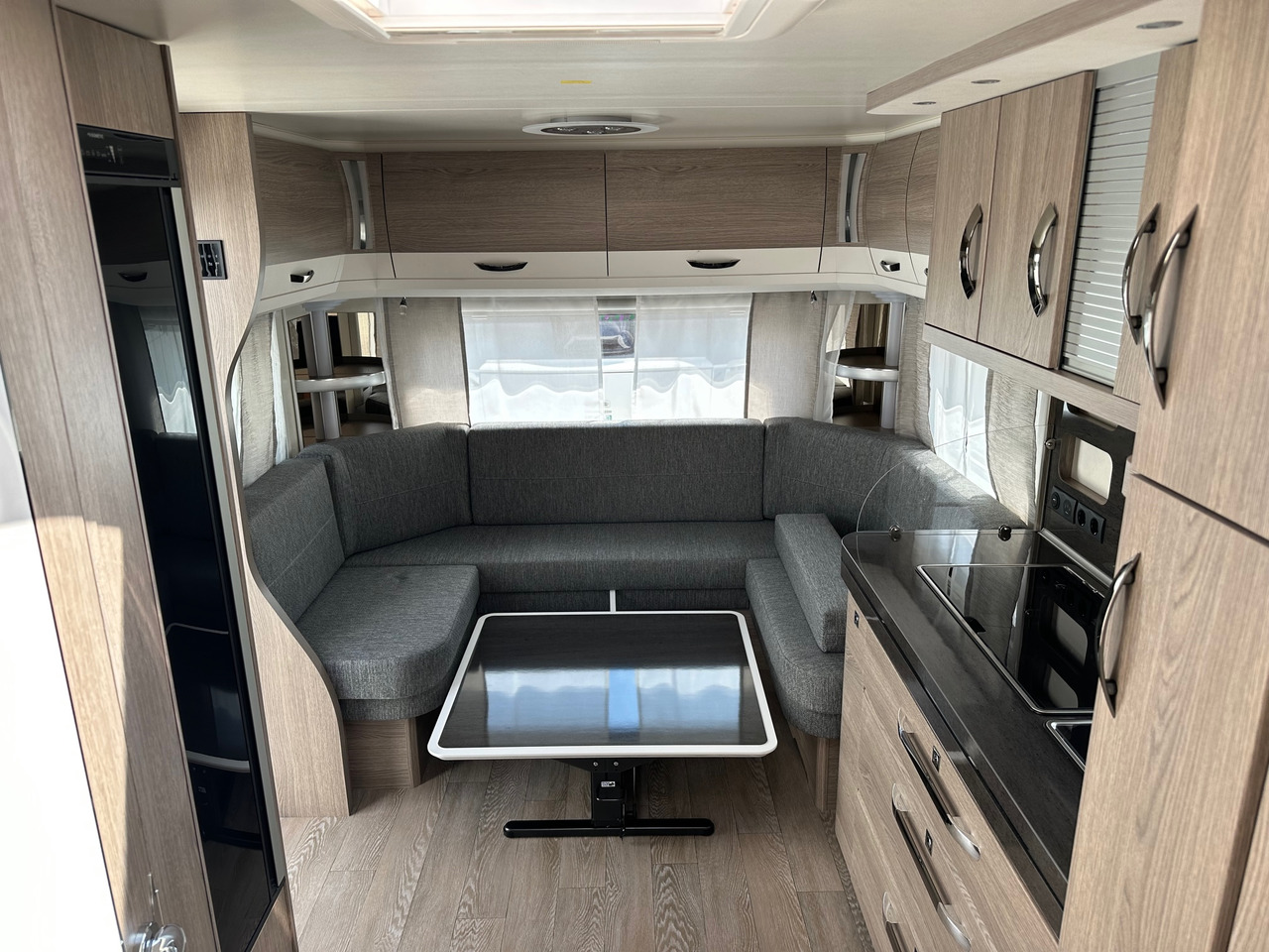 Hobby 560 UL Prestige 2023 - Причіп дача: фото 5 Hobby 560 UL Prestige 2023 - Причіп дача: фото 5