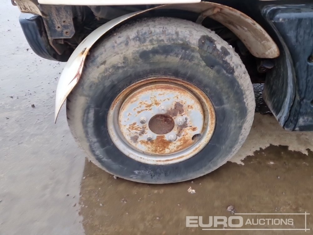 Підмітально-прибиральна машина 2005 Mathieu Yno Azura2: фото 11 Підмітально-прибиральна машина 2005 Mathieu Yno Azura2: фото 11