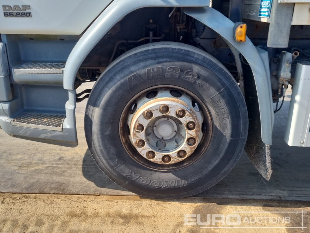 Бортова вантажівка/ Платформа 2006 DAF LF55.220: фото 9
