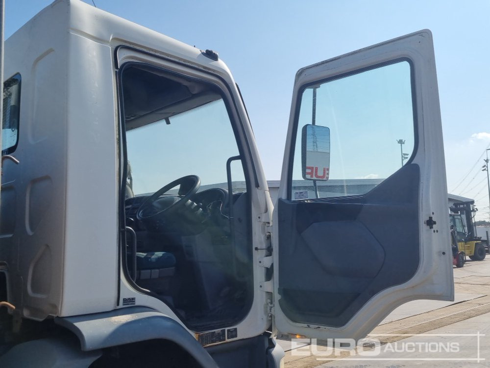 Бортова вантажівка/ Платформа 2006 DAF LF55.220: фото 31