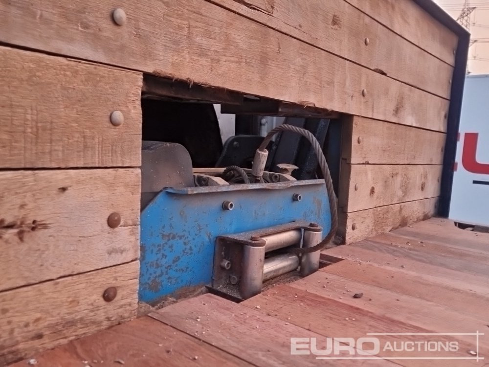 Бортова вантажівка/ Платформа Для транспортування важкої техніки 2008 Scania P340: фото 17 Бортова вантажівка/ Платформа Для транспортування важкої техніки 2008 Scania P340: фото 17