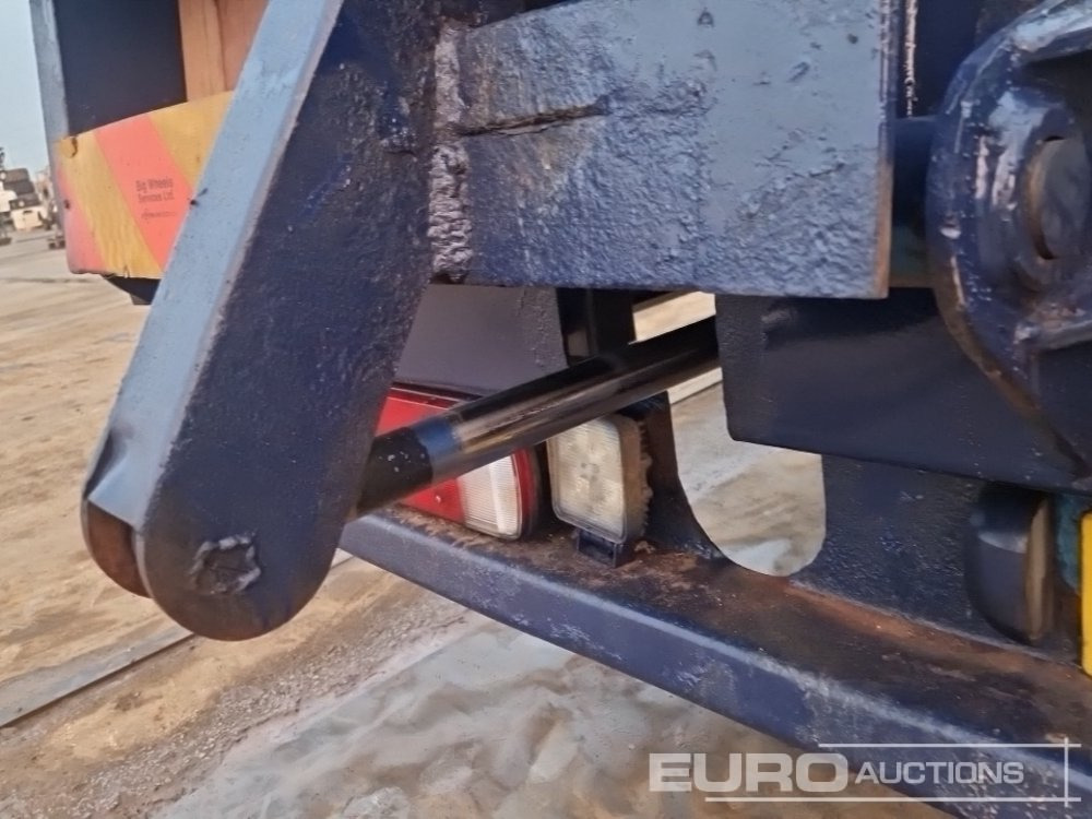 Бортова вантажівка/ Платформа Для транспортування важкої техніки 2008 Scania P340: фото 23 Бортова вантажівка/ Платформа Для транспортування важкої техніки 2008 Scania P340: фото 23