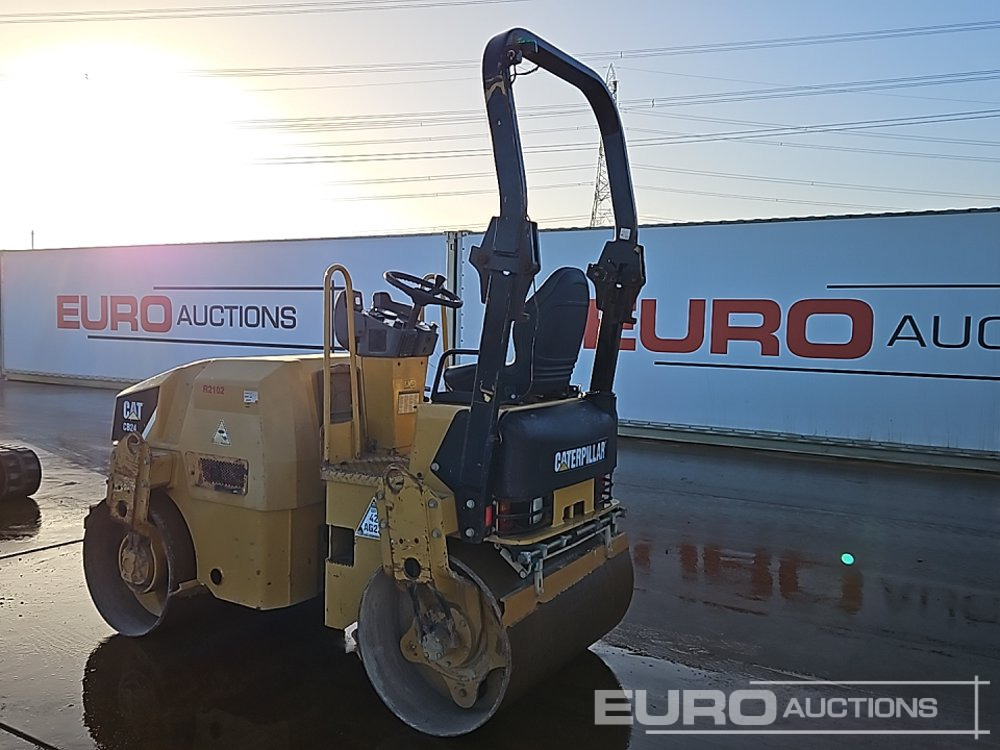 2012 CAT CB24 - Каток: фото 3 2012 CAT CB24 - Каток: фото 3