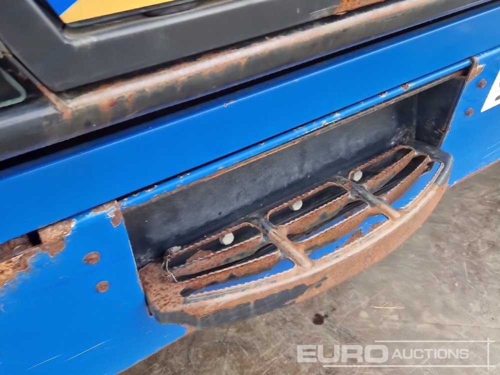 Навантажувач телескопічний 2012 New Holland LM5040: фото 21
