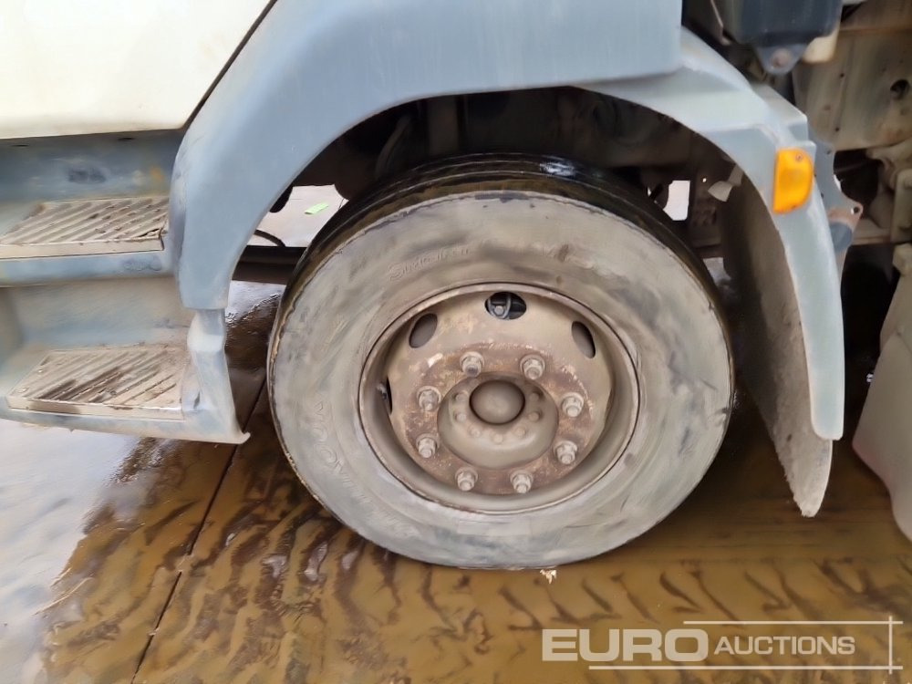 Підмітально-прибиральна машина 2013 DAF LF55.220: фото 9