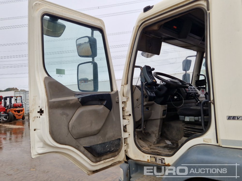 Підмітально-прибиральна машина 2013 DAF LF55.220: фото 30