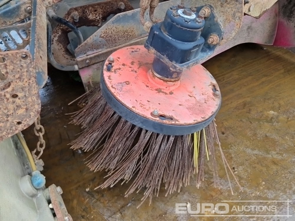 Підмітально-прибиральна машина 2014 DAF LF 220 FA: фото 18 Підмітально-прибиральна машина 2014 DAF LF 220 FA: фото 18