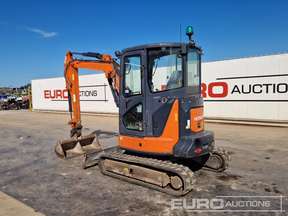 2014 Hitachi ZX38U-5A CLR - Міні-екскаватор: фото 3 2014 Hitachi ZX38U-5A CLR - Міні-екскаватор: фото 3