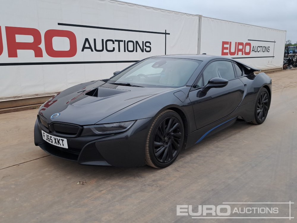 2015 BMW I8 - Легковий автомобіль: фото 1 2015 BMW I8 - Легковий автомобіль: фото 1