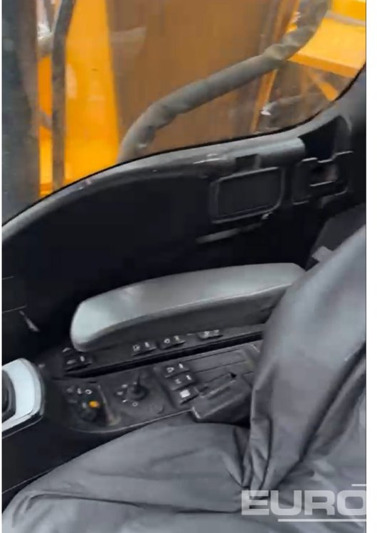 2015 JCB JS130LC - Гусеничний екскаватор: фото 4 2015 JCB JS130LC - Гусеничний екскаватор: фото 4