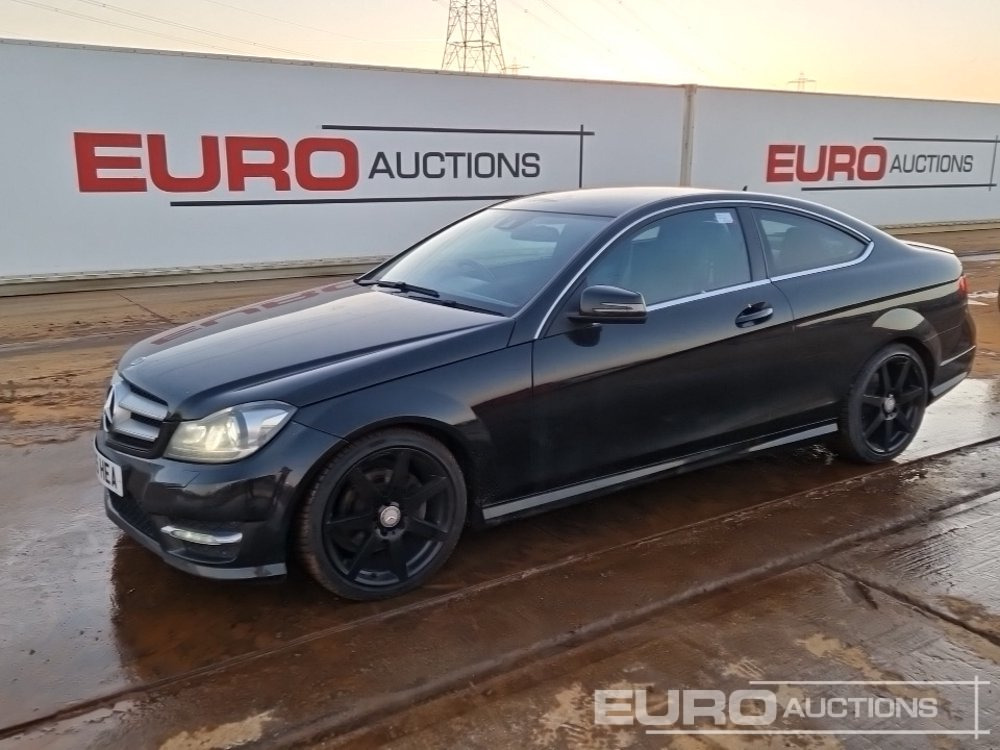 2015 Mercedes C250 AMG - Легковий автомобіль: фото 1 2015 Mercedes C250 AMG - Легковий автомобіль: фото 1