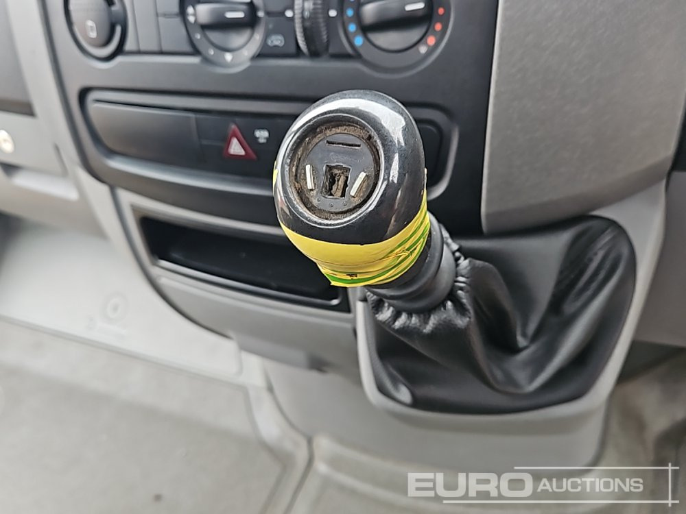 Легка бортова вантажівка 2015 Mercedes Sprinter: фото 29 Легка бортова вантажівка 2015 Mercedes Sprinter: фото 29