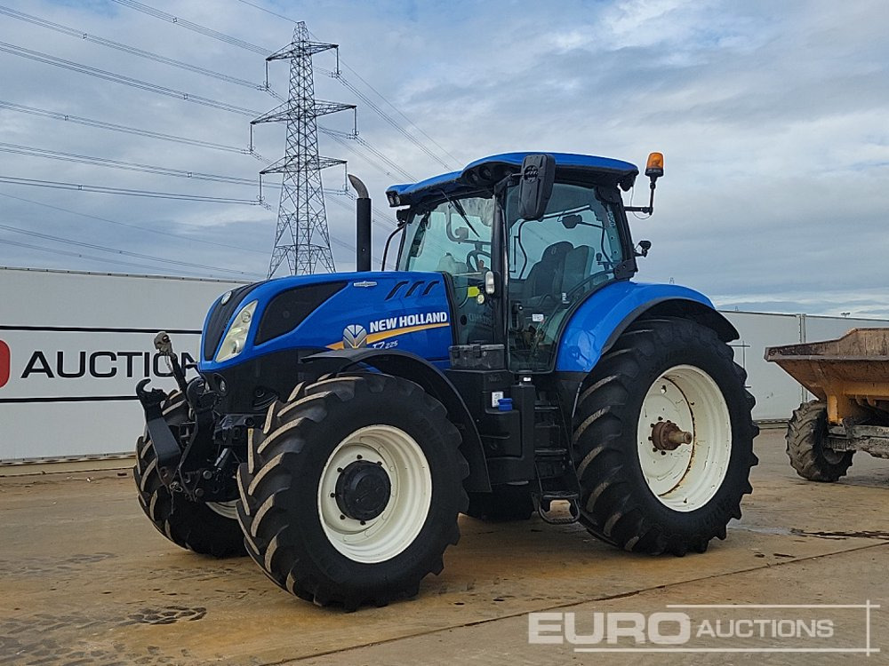 2016 New Holland T7.225 - Трактор: фото 1 2016 New Holland T7.225 - Трактор: фото 1