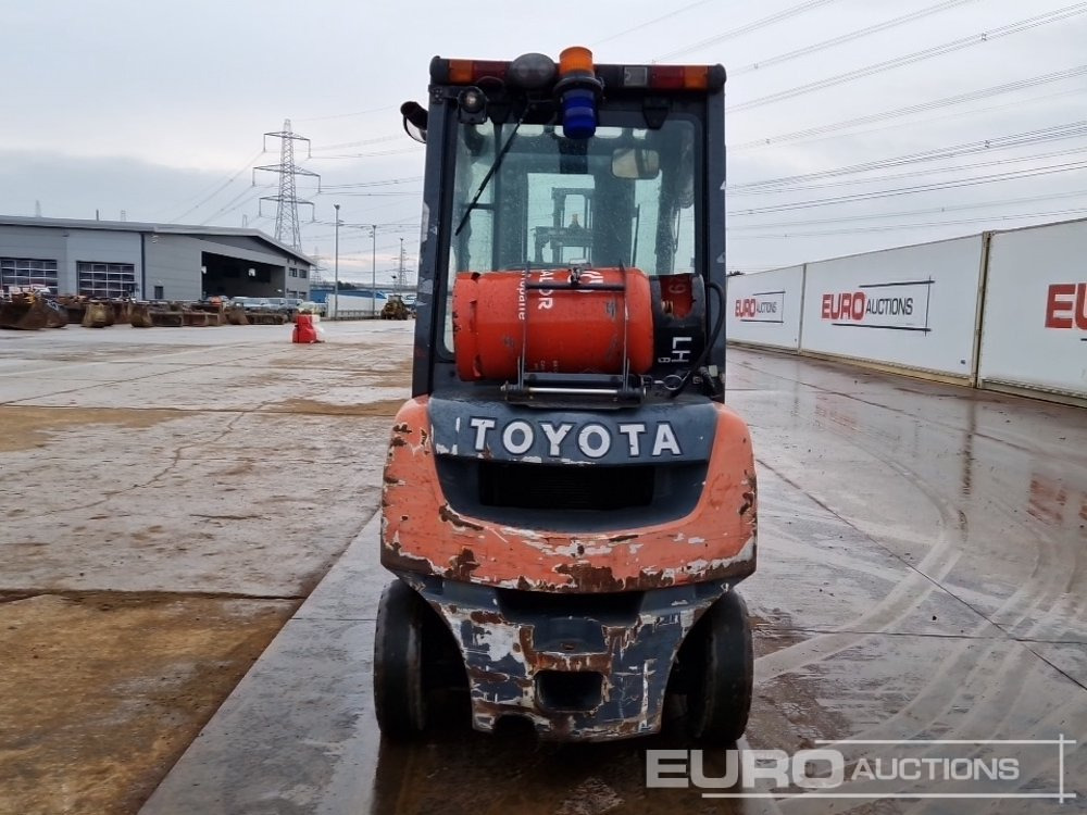 2017 Toyota 02-8FGF20 - Навантажувач вилковий: фото 4 2017 Toyota 02-8FGF20 - Навантажувач вилковий: фото 4