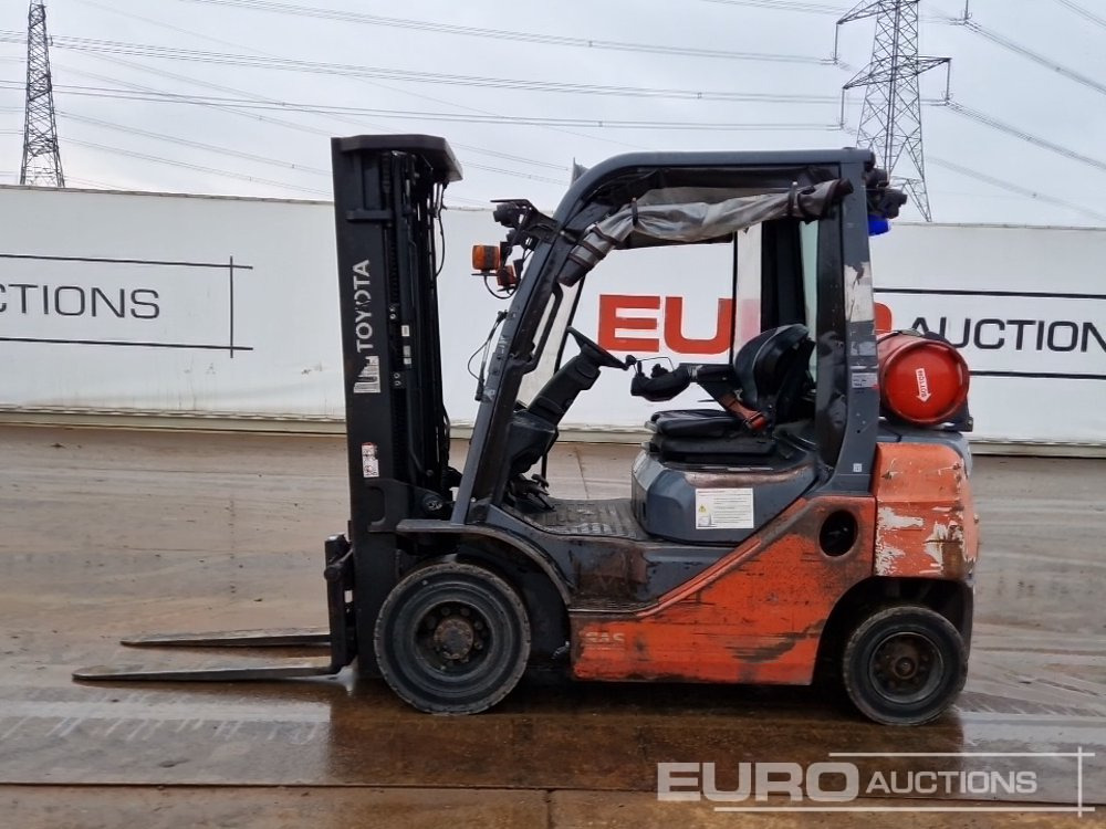 2017 Toyota 02-8FGF20 - Навантажувач вилковий: фото 2 2017 Toyota 02-8FGF20 - Навантажувач вилковий: фото 2