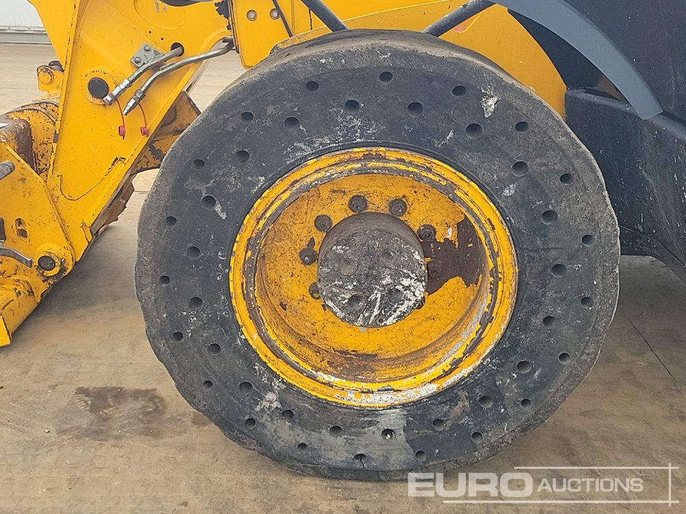 Навантажувач телескопічний 2018 JCB 560-80 Wastemaster: фото 9