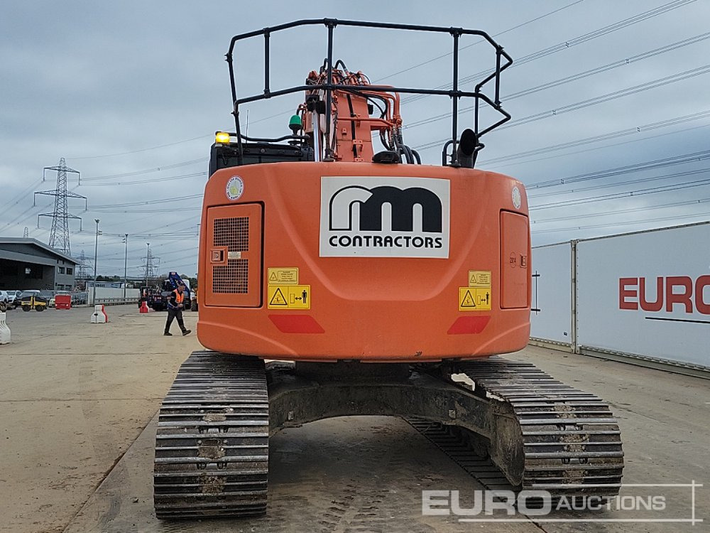 2019 Hitachi ZX225USLC-6 - Гусеничний екскаватор: фото 4 2019 Hitachi ZX225USLC-6 - Гусеничний екскаватор: фото 4