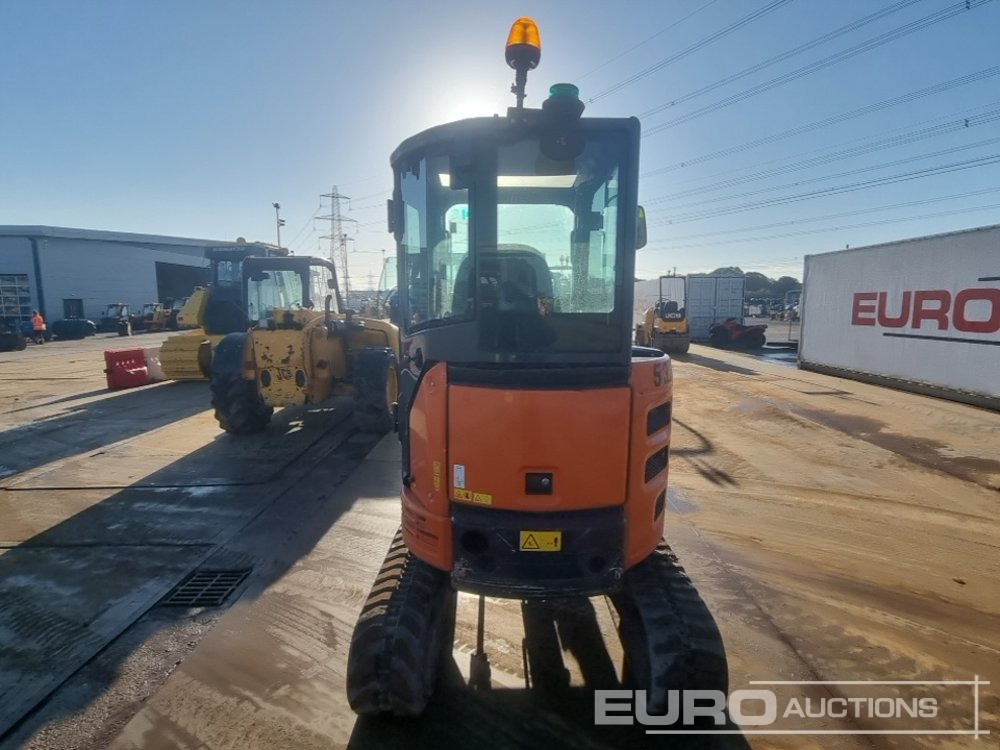 2019 Hitachi ZX26U-5A CLR - Міні-екскаватор: фото 4 2019 Hitachi ZX26U-5A CLR - Міні-екскаватор: фото 4
