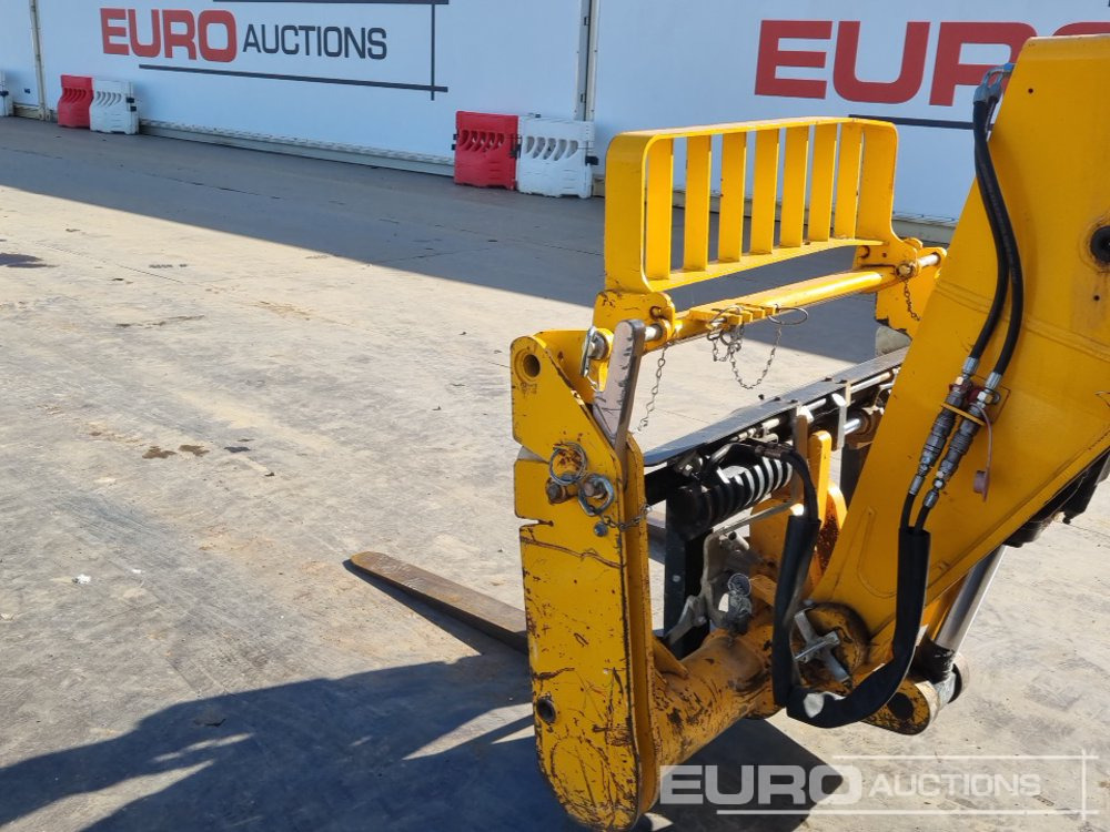 Навантажувач телескопічний 2021 JCB 540-180 Hi Viz: фото 17