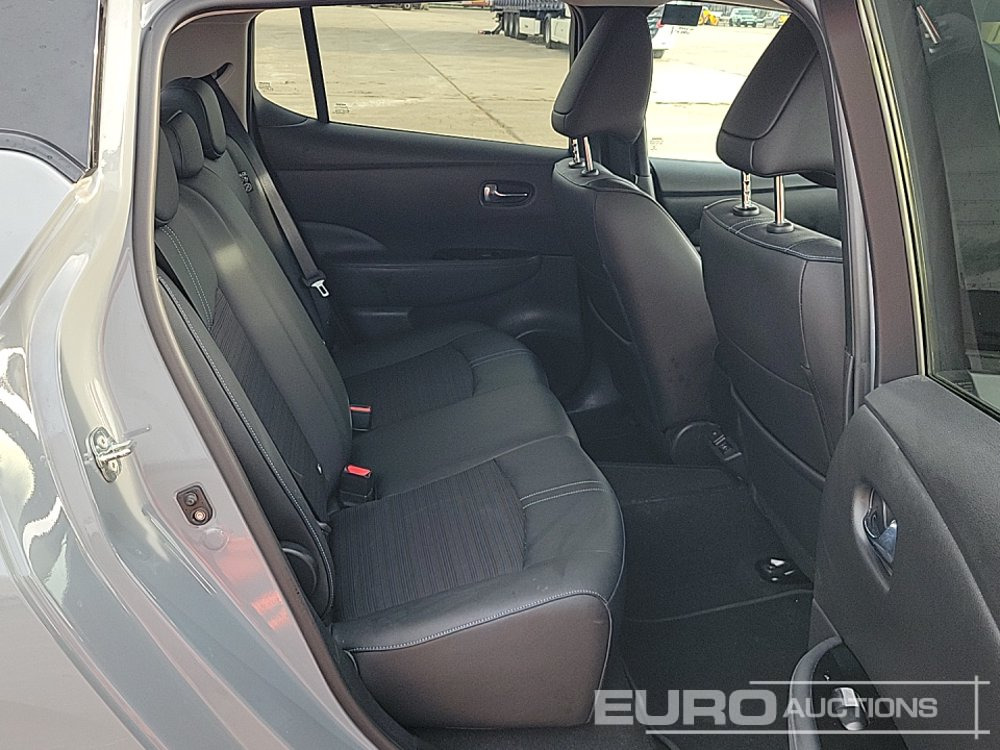 Легковий автомобіль 2022 Nissan Leaf: фото 27