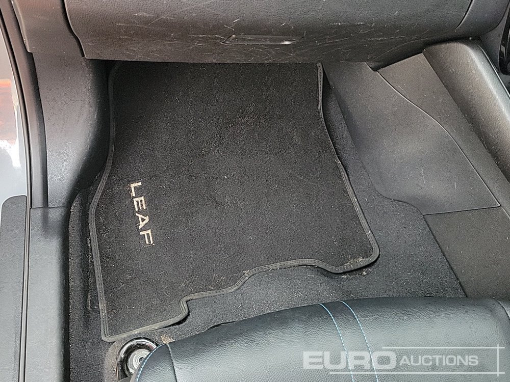 Легковий автомобіль 2022 Nissan Leaf: фото 37