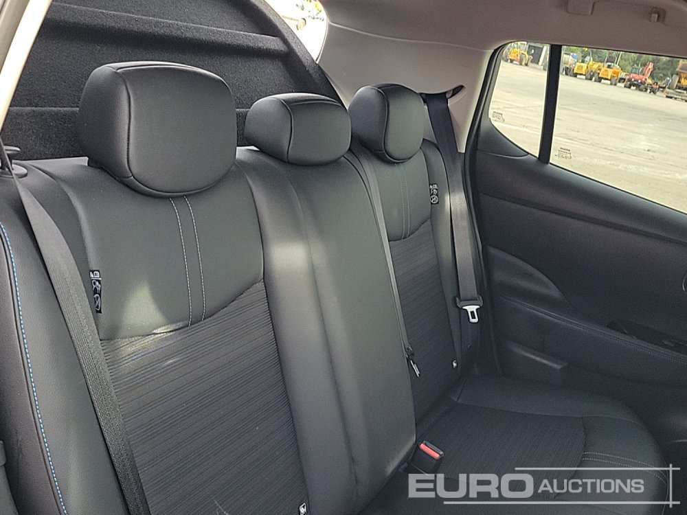Легковий автомобіль 2022 Nissan Leaf: фото 29