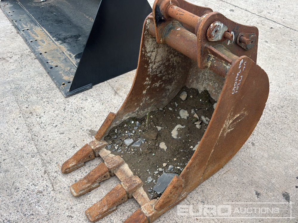 24" Strickland Digging Bucket 50mm Pin to suit 6-8 Ton Excavator - Ківш: фото 1 24" Strickland Digging Bucket 50mm Pin to suit 6-8 Ton Excavator - Ківш: фото 1