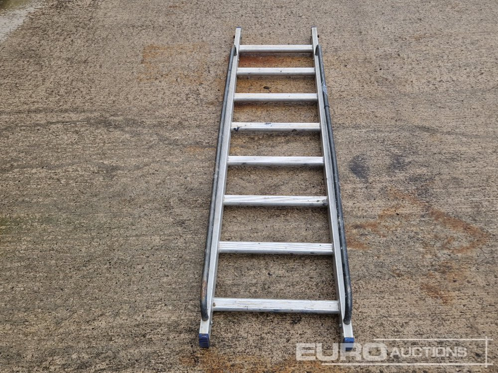 8 Tread Aluminium Ladder - Будівельне обладнання: фото 4 8 Tread Aluminium Ladder - Будівельне обладнання: фото 4