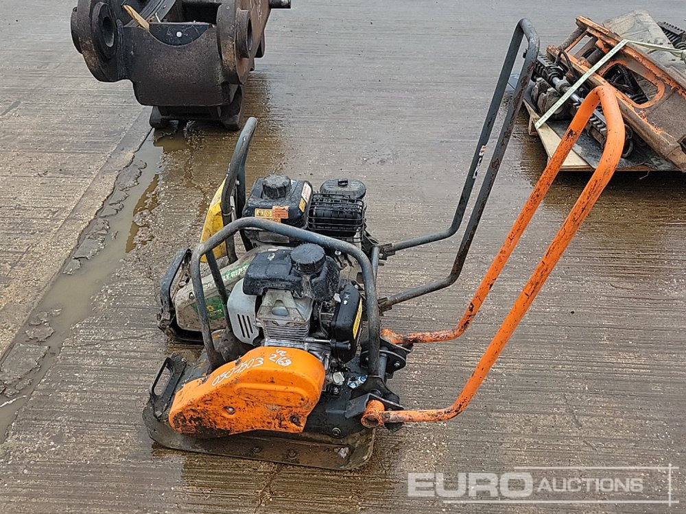 Altrad Petrol Compaction Plate, Wacker Neuson Petrol Compaction Plate - Асфальтоукладальна машина: фото 2 Altrad Petrol Compaction Plate, Wacker Neuson Petrol Compaction Plate - Асфальтоукладальна машина: фото 2